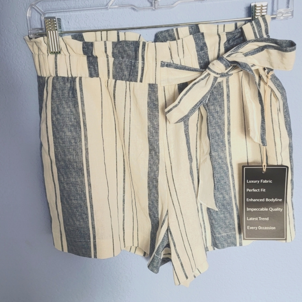 Ladies striped elastic waist shorts with side tie NWT